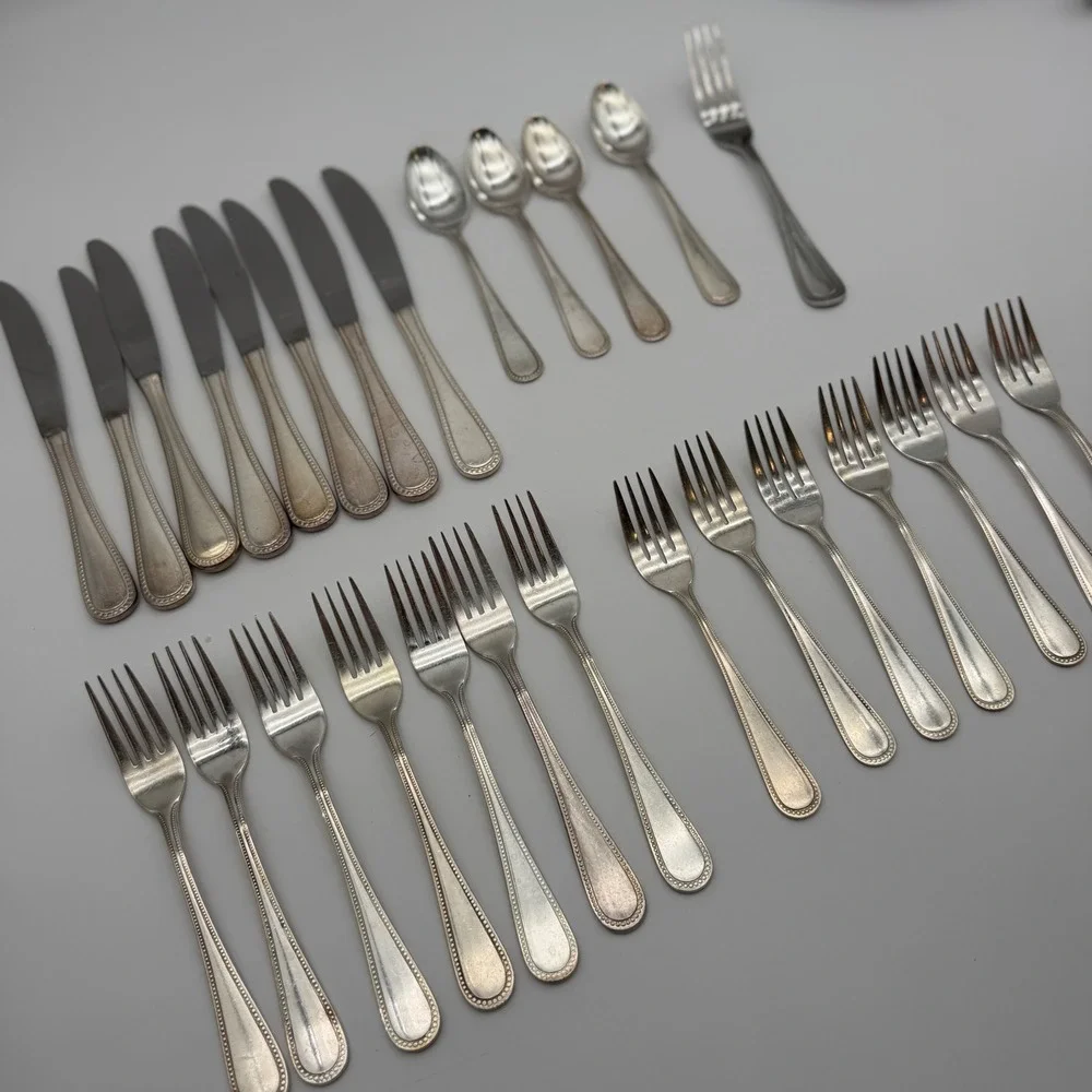 International Silver Stainless Flatware Set 27pc Beaded Pattern Korea Glossy